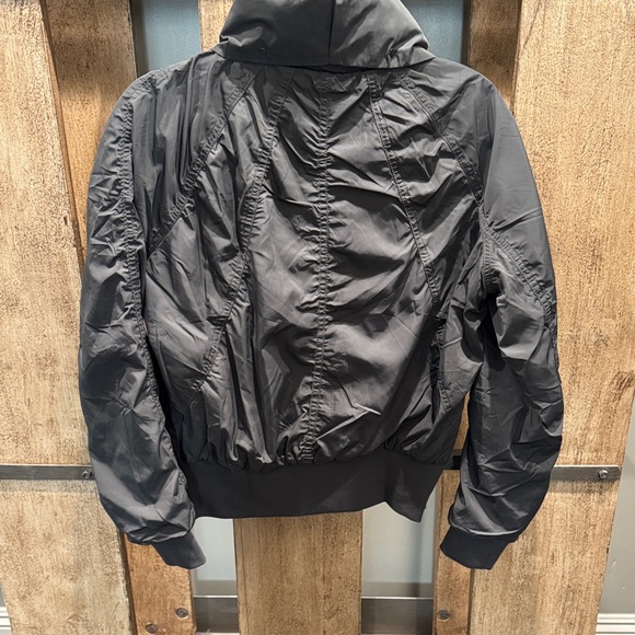 Athleta Women's Black Bomber Jacket NWOT - Picture 8 of 9